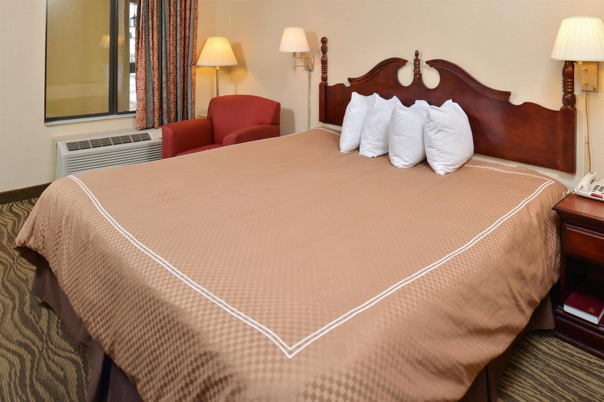 Econo Lodge Гейнсвилл Экстерьер фото