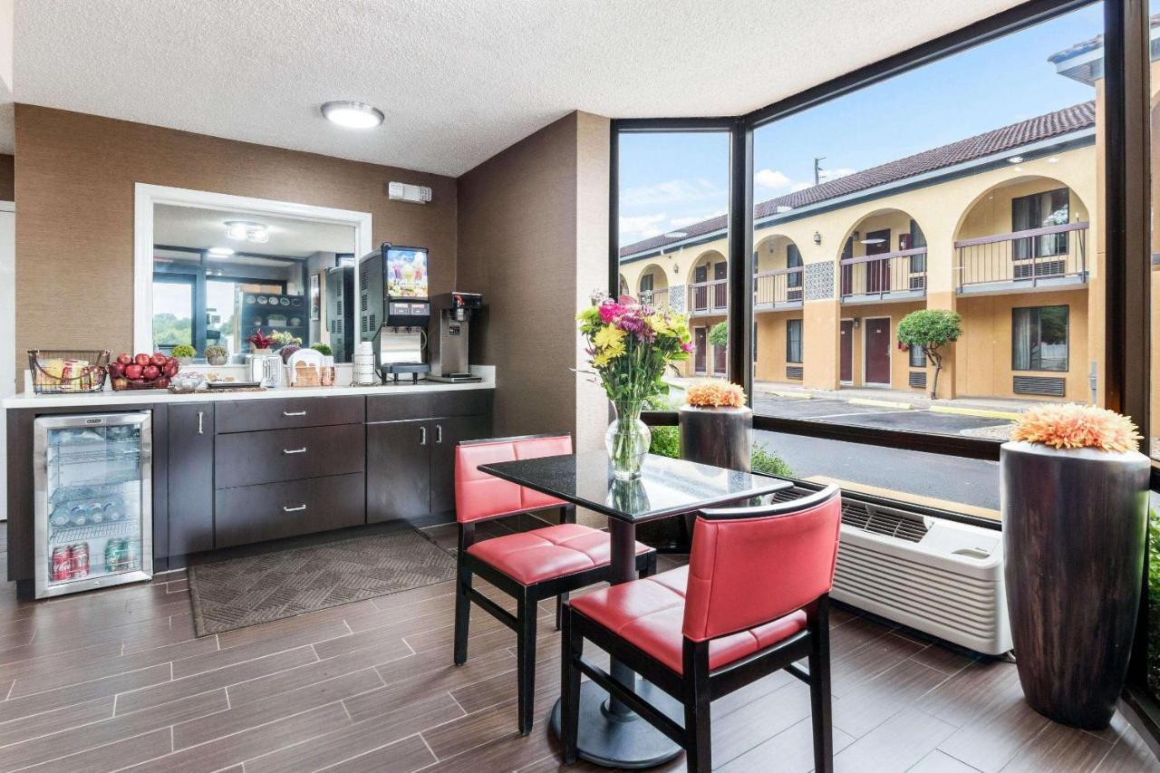 Econo Lodge Гейнсвилл Экстерьер фото