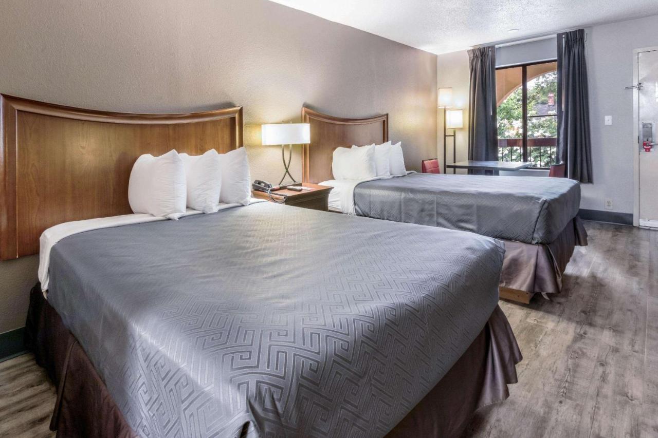 Econo Lodge Гейнсвилл Экстерьер фото