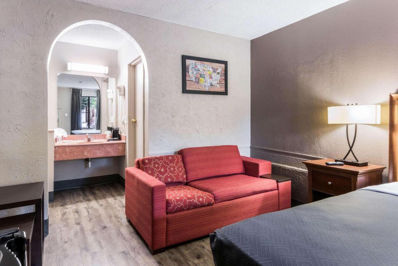 Econo Lodge Гейнсвилл Экстерьер фото